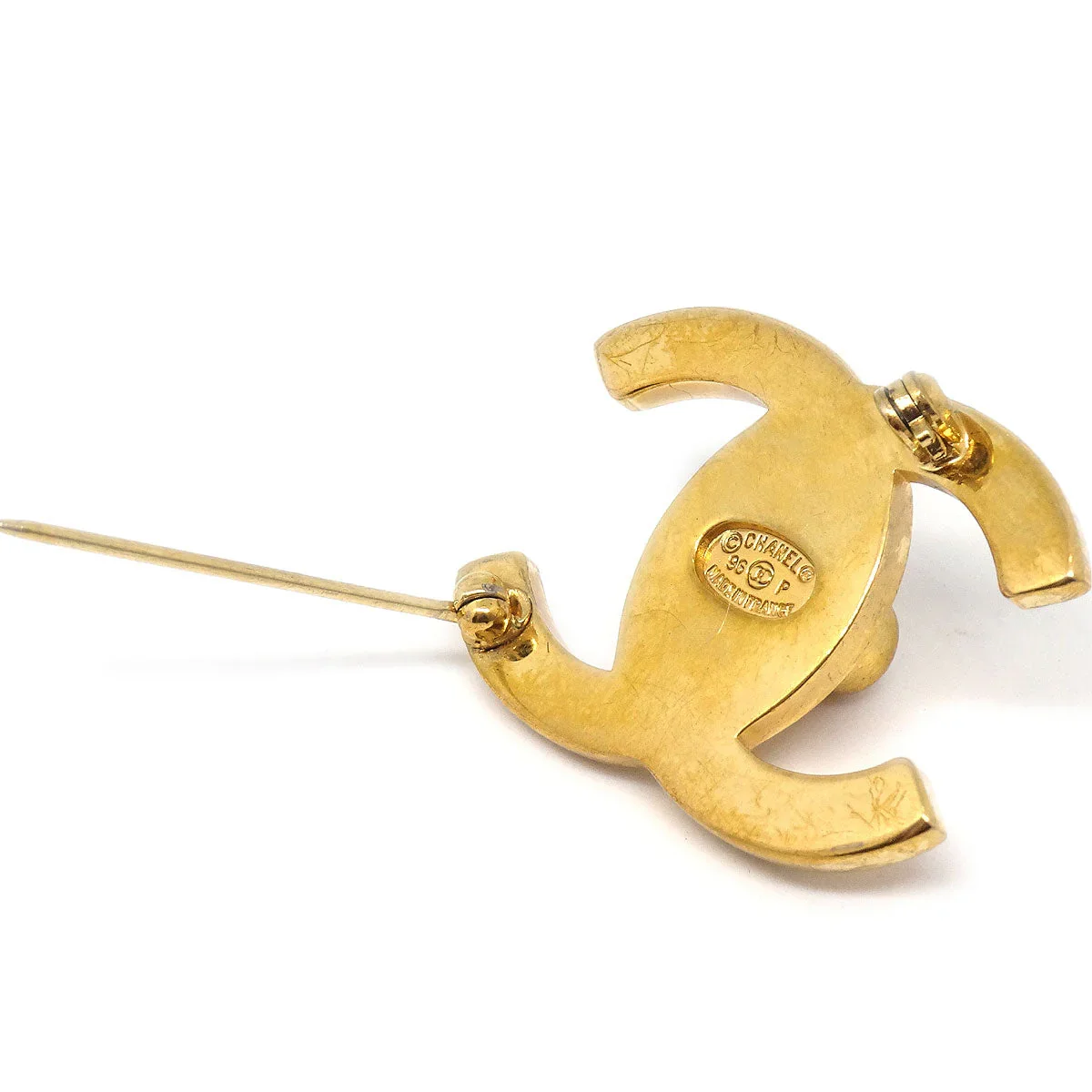 CHANEL 1996 Turnlock Brooch Pin Gold Small - Image 4