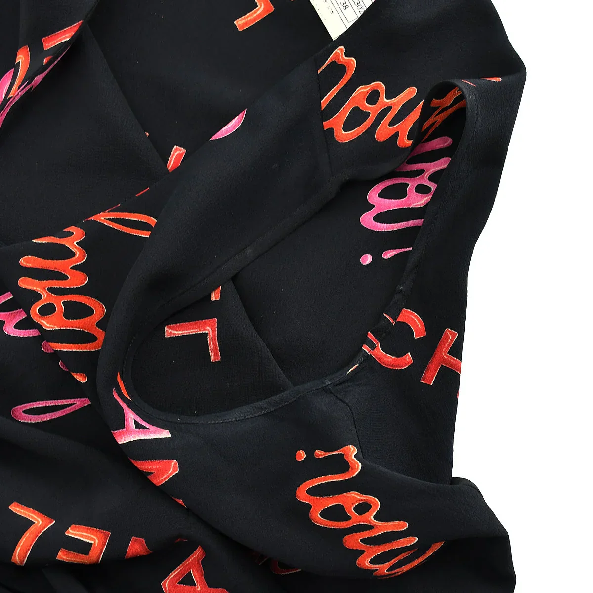 Chanel 1996 Spring Rouge Logo Pattern Sleeveless Silk Blouse #38 - Image 9