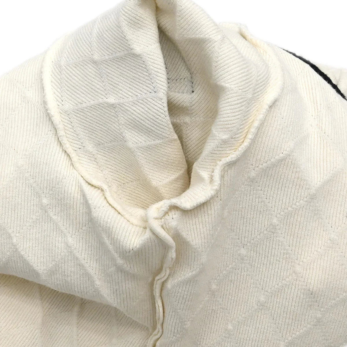 Chanel 2005 Sweater Knit Top White #38 - Image 7
