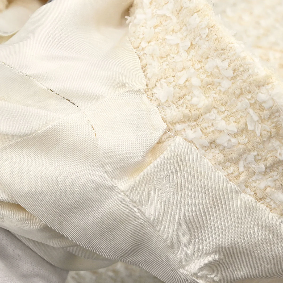 Chanel 1995 Setup Suit Jacket Skirt White #40 - Image 15