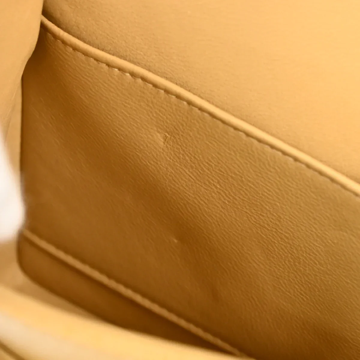 Chanel 2003-2004 Beige Caviar Medium Classic Double Flap Shoulder Bag - Image 10