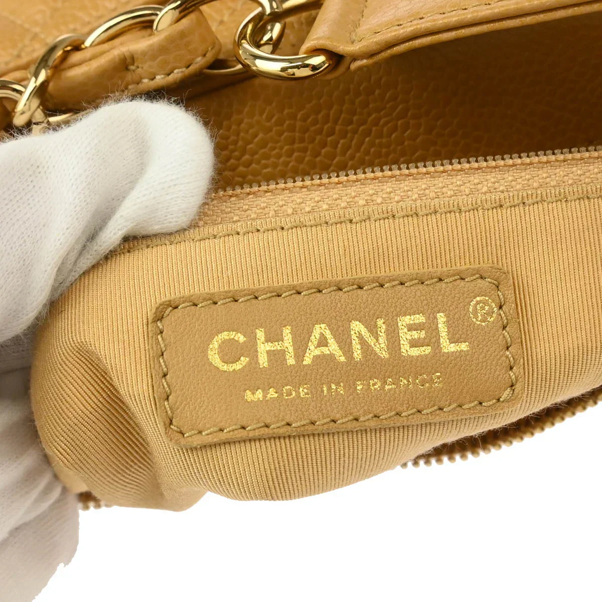 Chanel 2005-2006 Beige Caviar Chain Shoulder Bag - Image 10