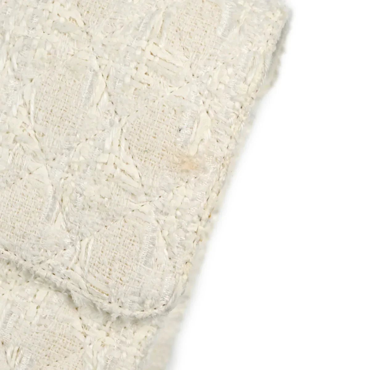 Chanel 2004-2005 White Tweed Medium Classic Double Flap Shoulder Bag - Image 7