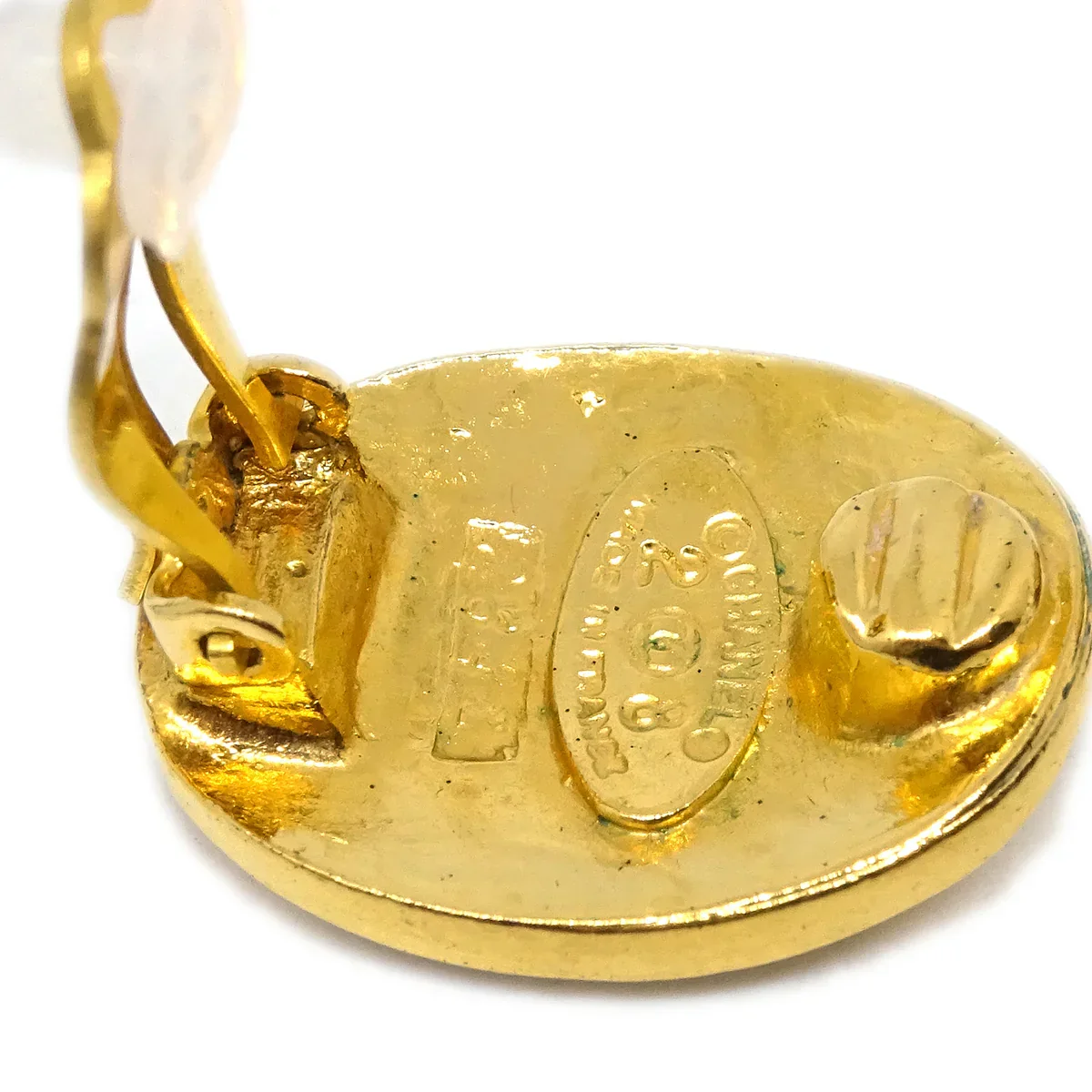 Chanel Oval Earrings Clip-On Gold 28/2842 - Image 2