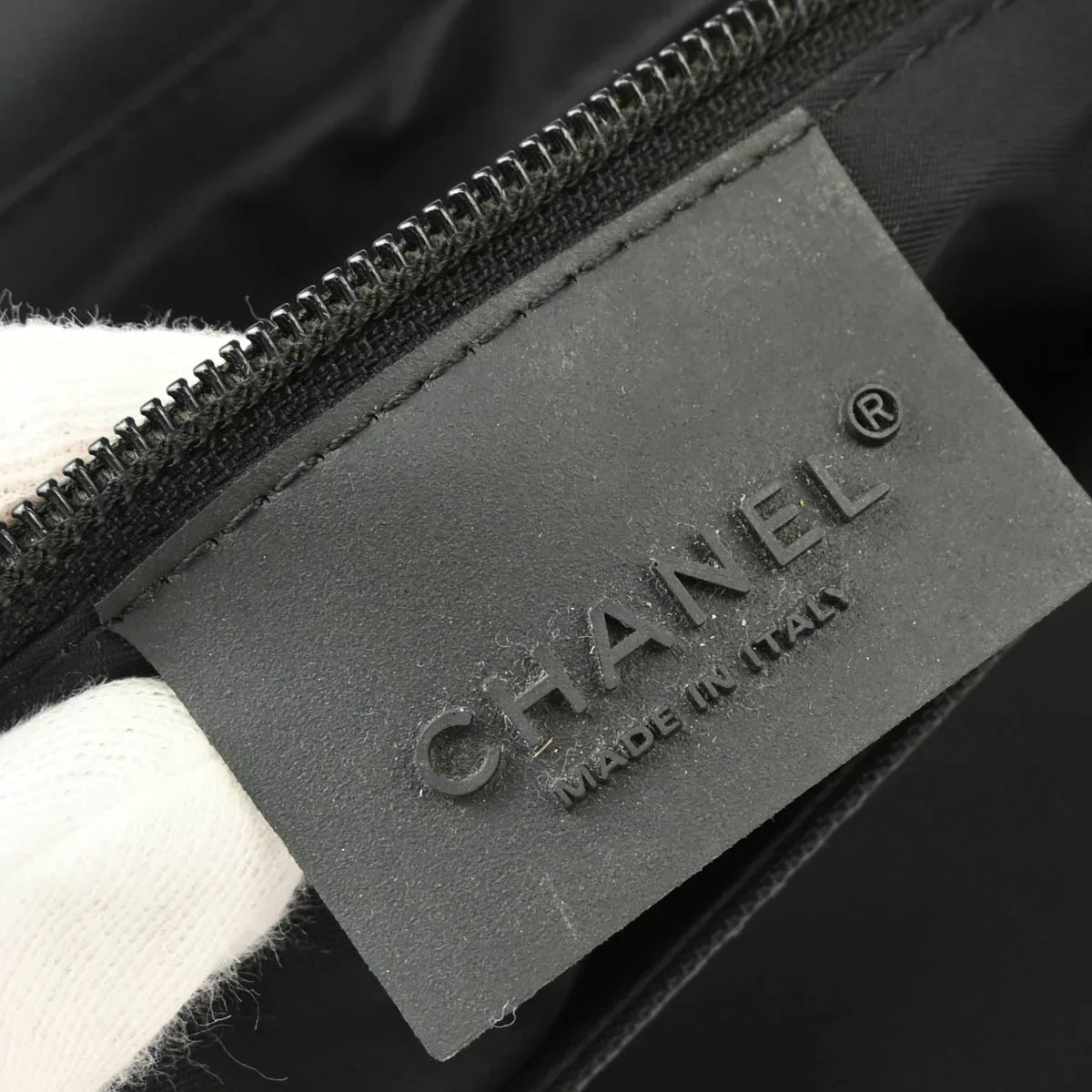 Chanel 2004-2005 Black Felt Nylon Sport Line 2way Shoulder Handbag - Image 10
