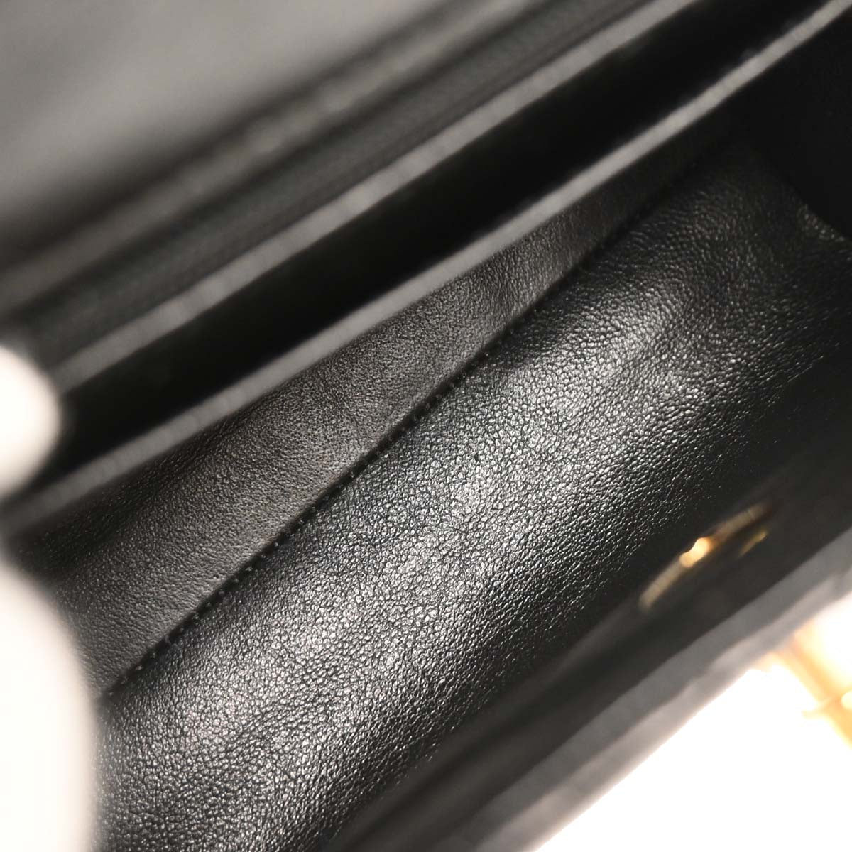 Chanel 1996-1997 Black Lambskin Handbag - Image 8