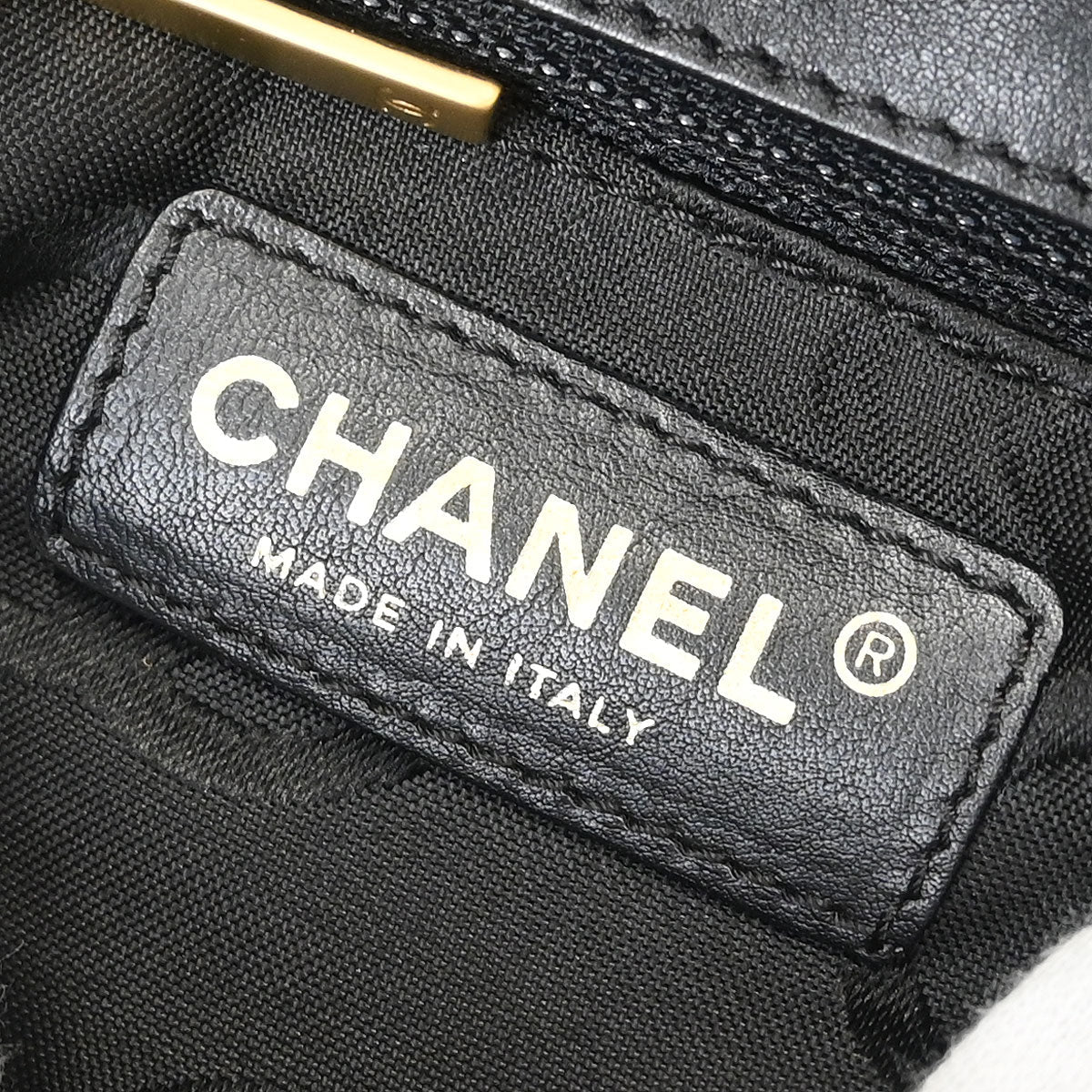 Chanel 2005-2006 Black Straw Shoulder Bag - Image 8