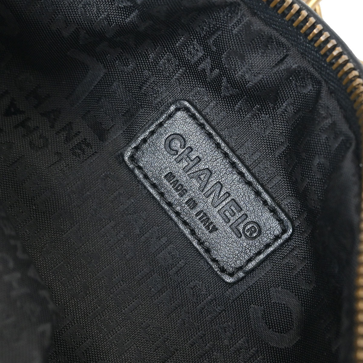 Chanel 2002-2003 Black Lambskin Chain Hobo Handbag - Image 9