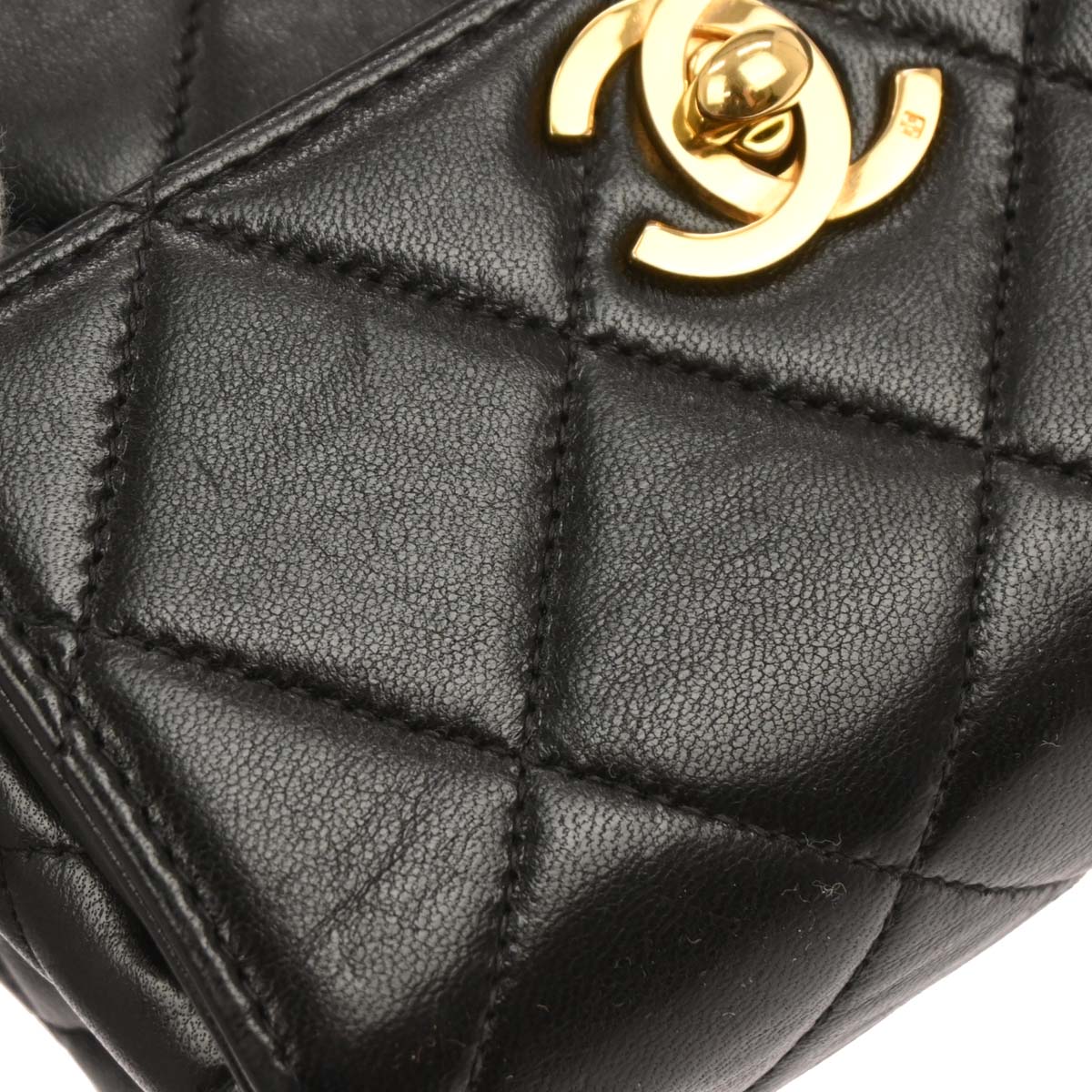 Chanel 1994-1996 Black Lambskin Chain Shoulder Bag - Image 5