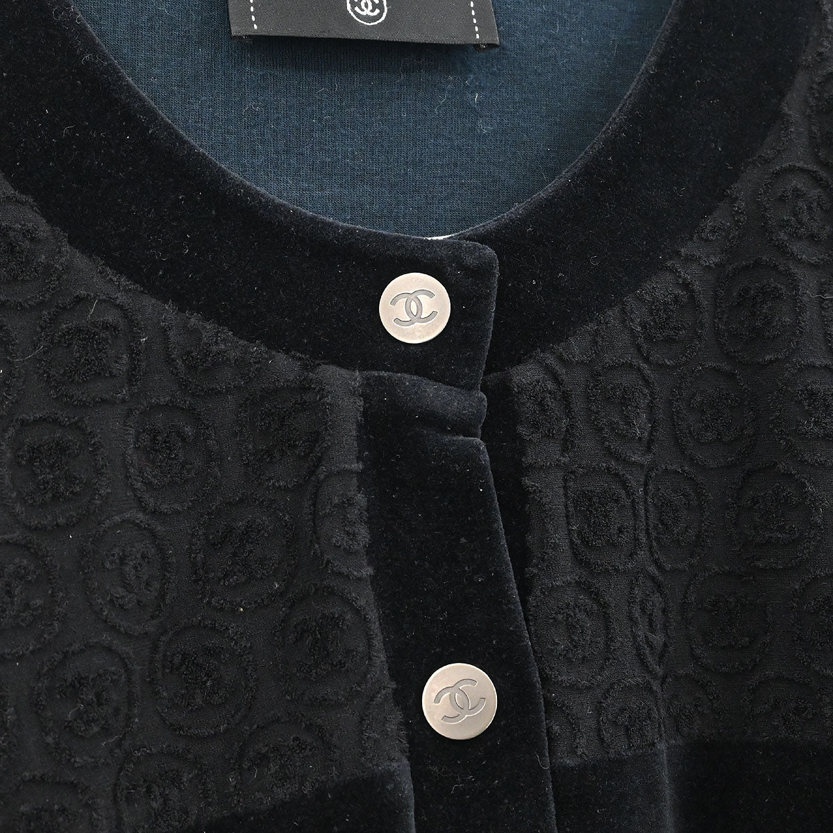 Chanel Cardigan Black - Image 4