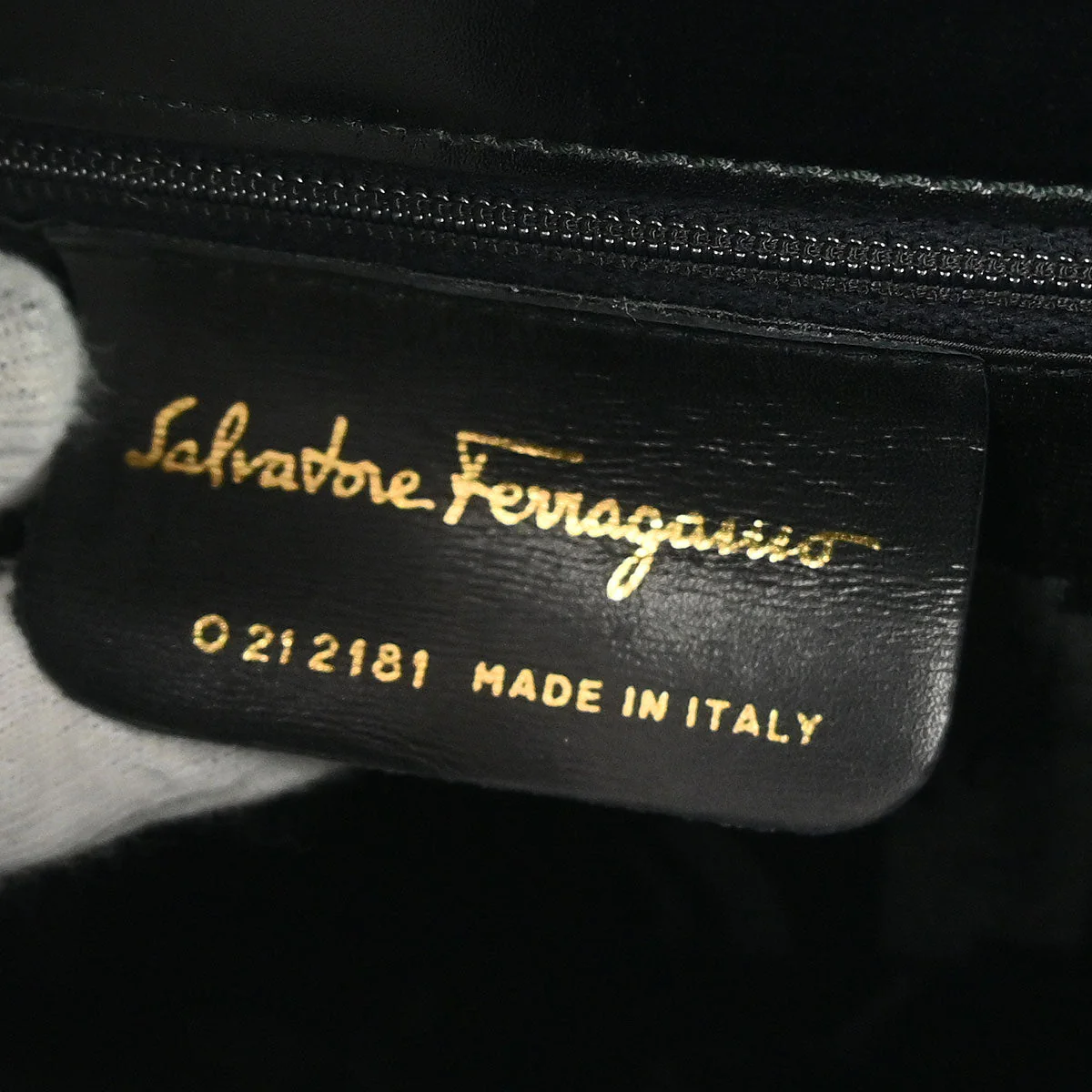 Salvatore Ferragamo Black Leather Gancini 2way Shoulder Handbag - Image 10