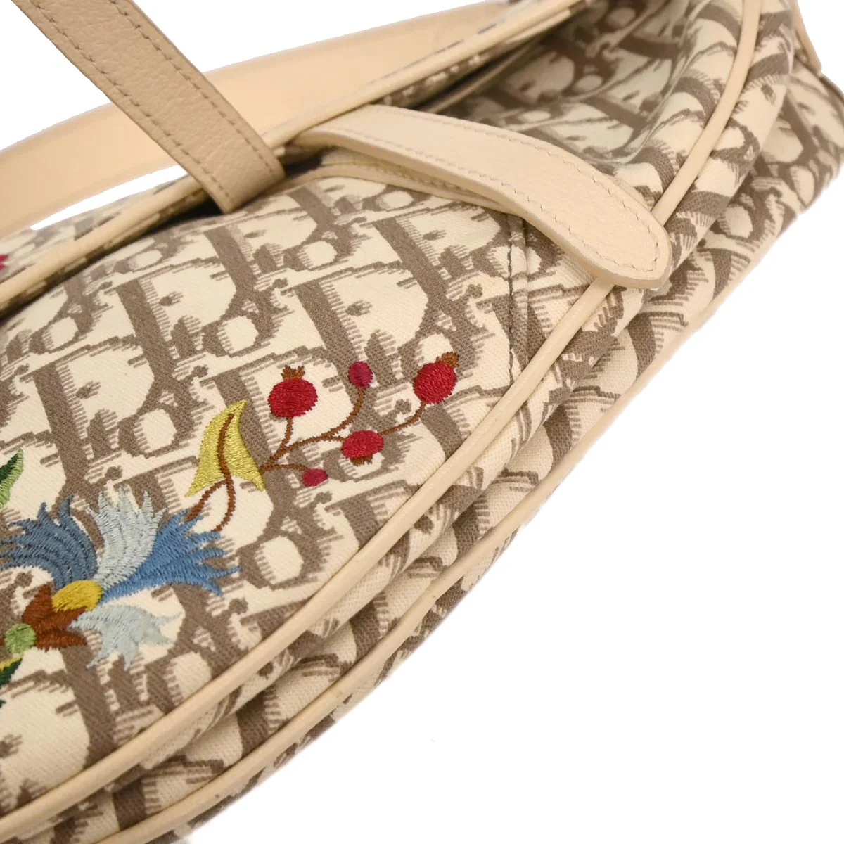 Christian Dior Ivory Embroidered Trotter Saddle Handbag - Image 7