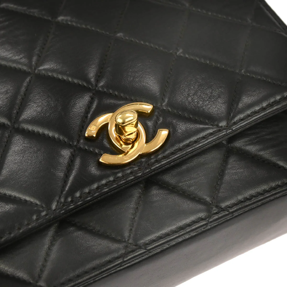 Chanel 1997-1999 Black Lambskin Handbag - Image 4