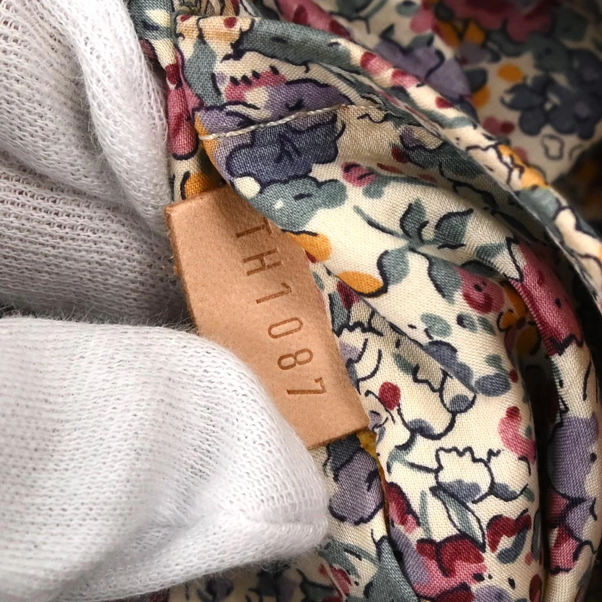 Louis Vuitton Monogram Denim Patchwork Postie 2way Handbag M95375 - Image 9