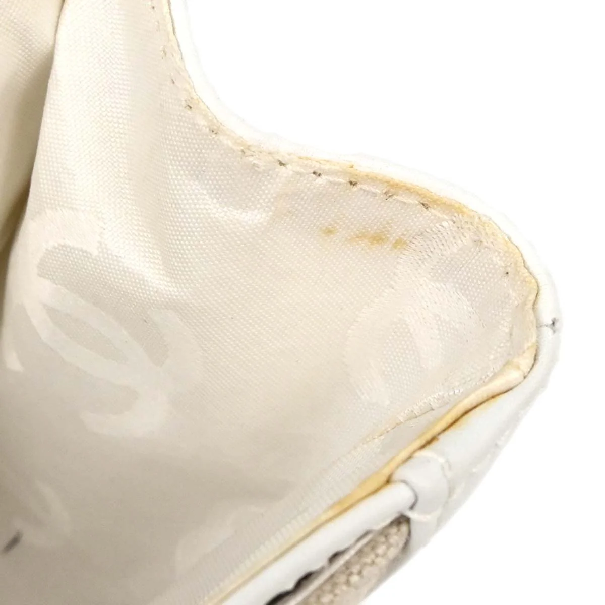 Chanel Ivory Canvas Handbag - Image 6