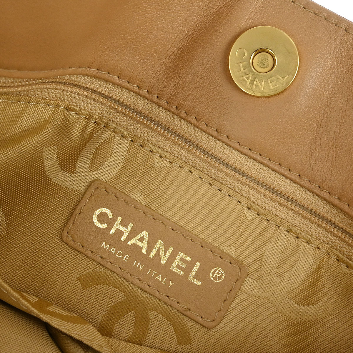 Chanel 2005-2006 Beige Calfskin Wild Stitch Tote Bag - Image 8