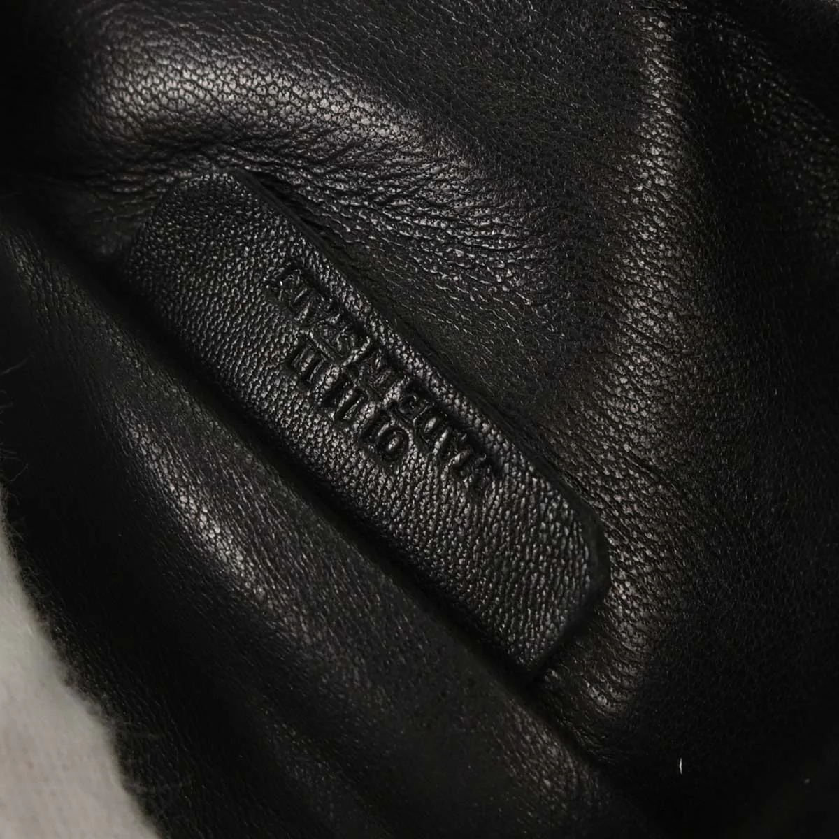 Loewe Black Leather Amazona 36 Handbag - Image 10