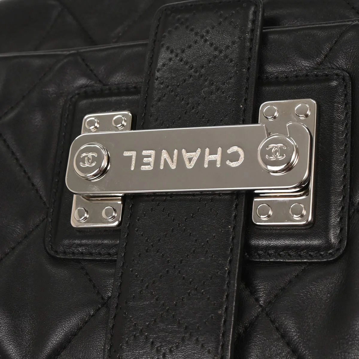 Chanel 2008-2009 Black Lambskin Handbag - Image 4