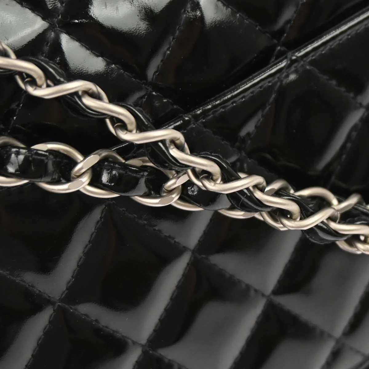 Chanel 2000-2002 Black Patent Leather Medium Classic Double Flap Shoulder Bag - Image 3