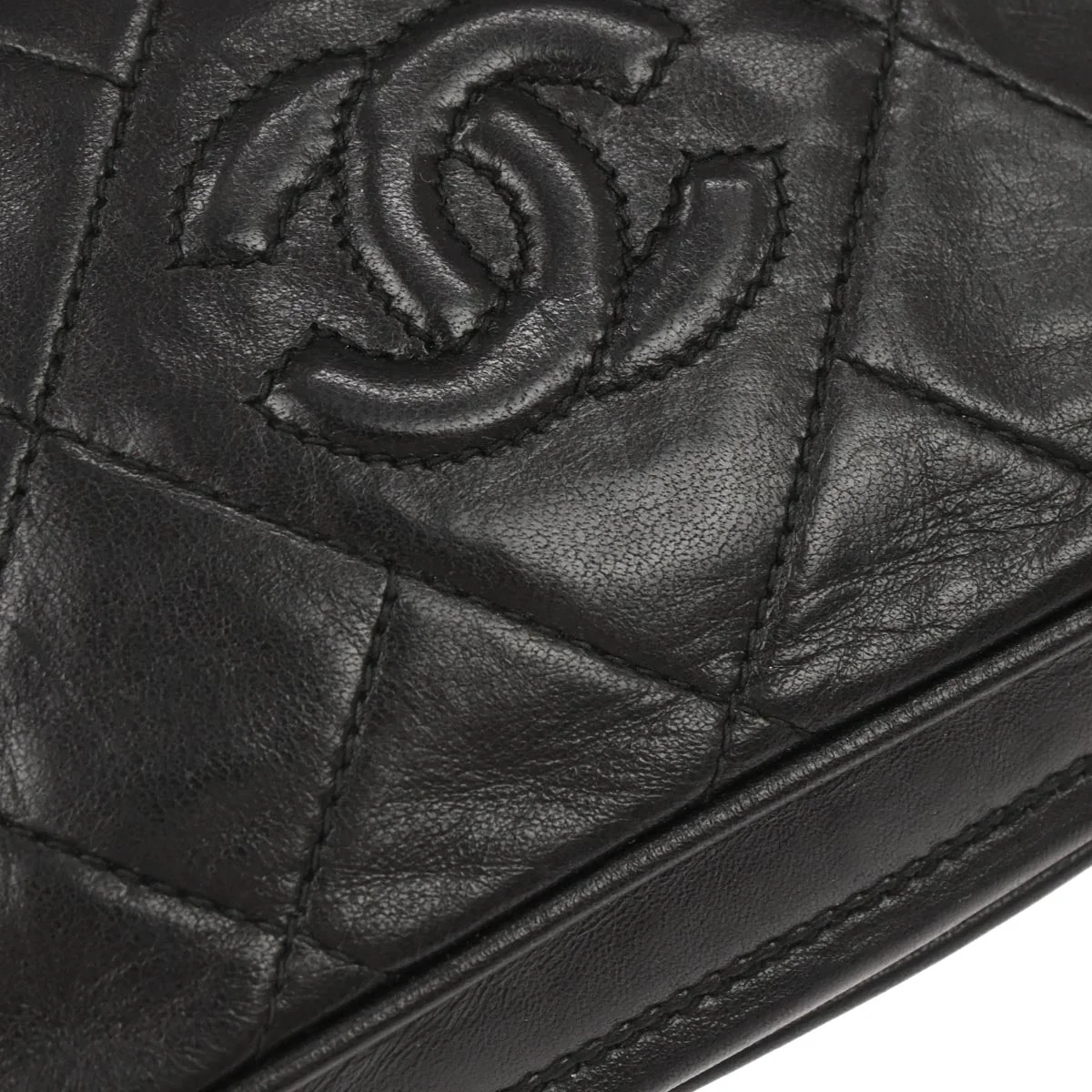 Chanel 1991-1994 Black Lambskin Camera Bag - Image 7