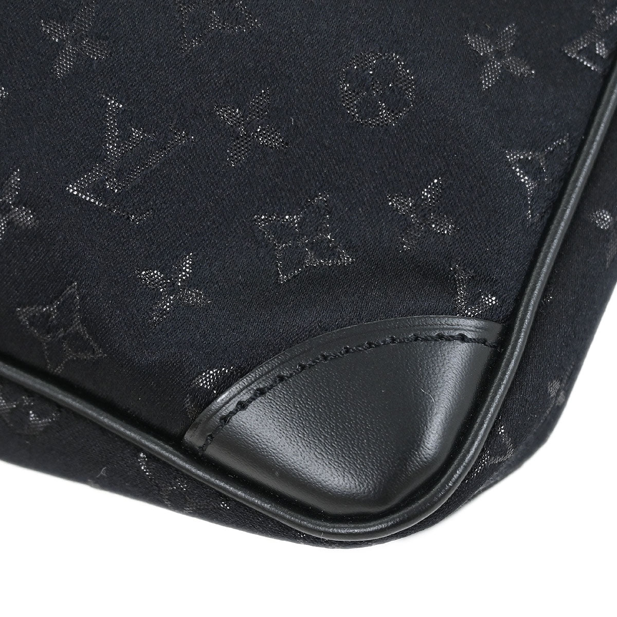 Louis Vuitton 2001 Black Monogram Satin Little Boulogne Handbag M92142 - Image 3