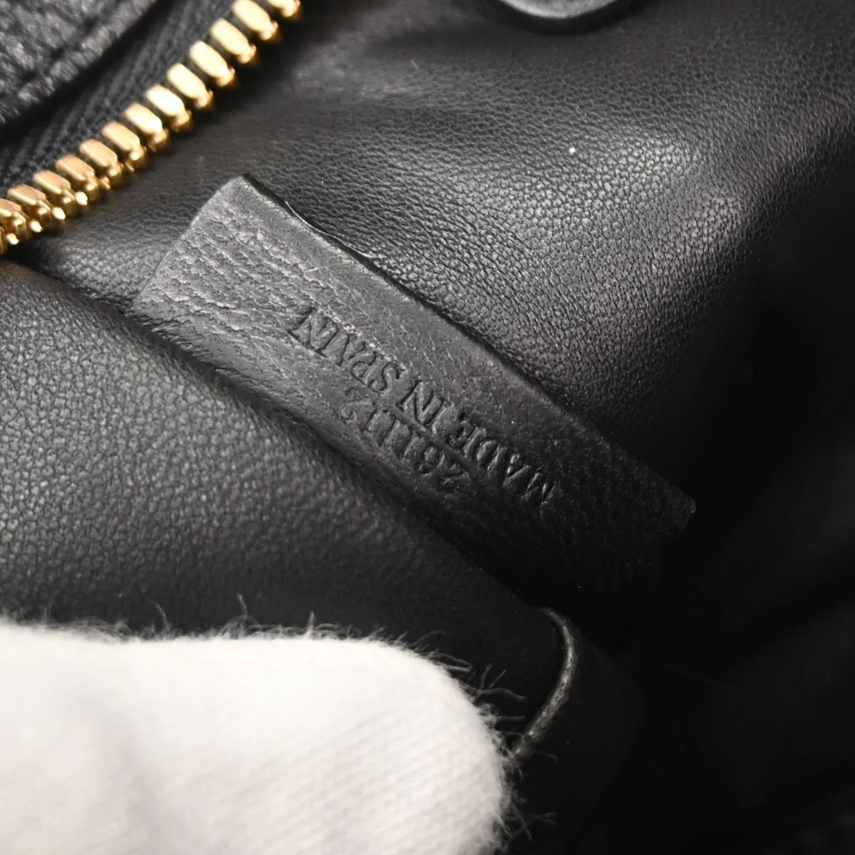 Loewe Black Amazona 28 Handbag - Image 9