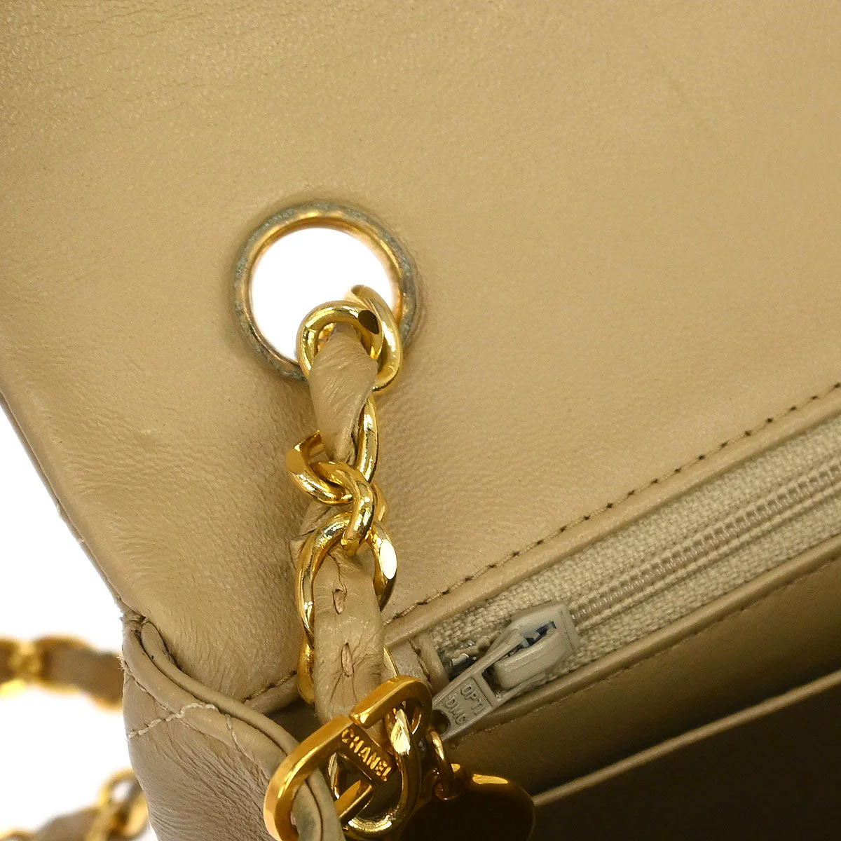 Chanel 1989-1991 Beige Lambskin Turnlock Small Full Flap Shoulder Bag - Image 6