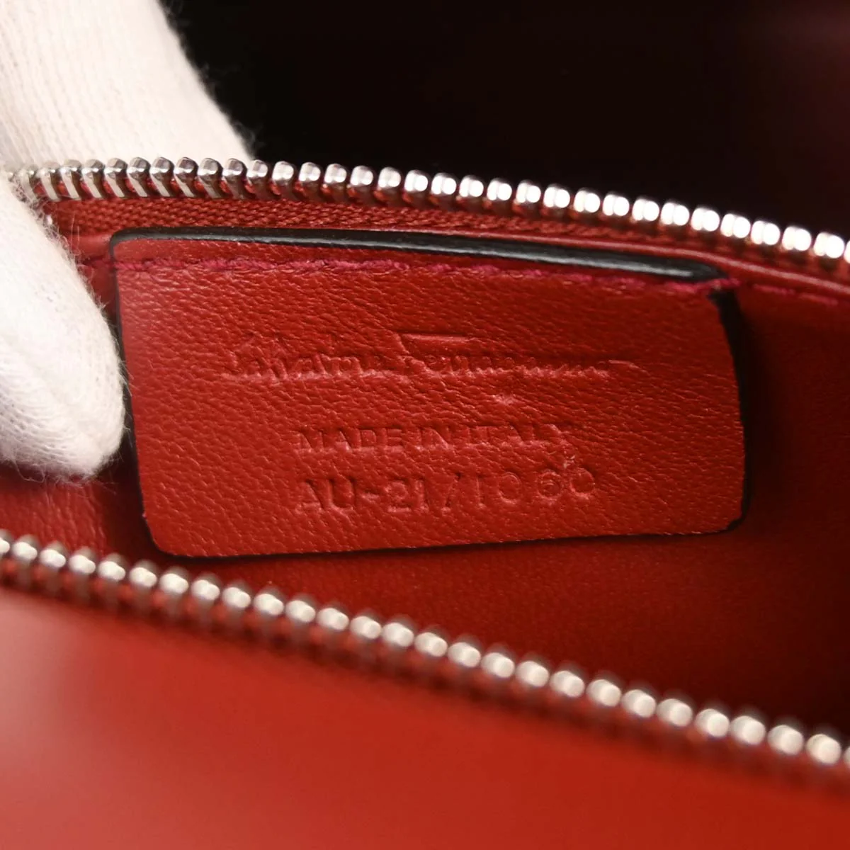 Salvatore Ferragamo * Red Python Boxyz Handbag - Image 9