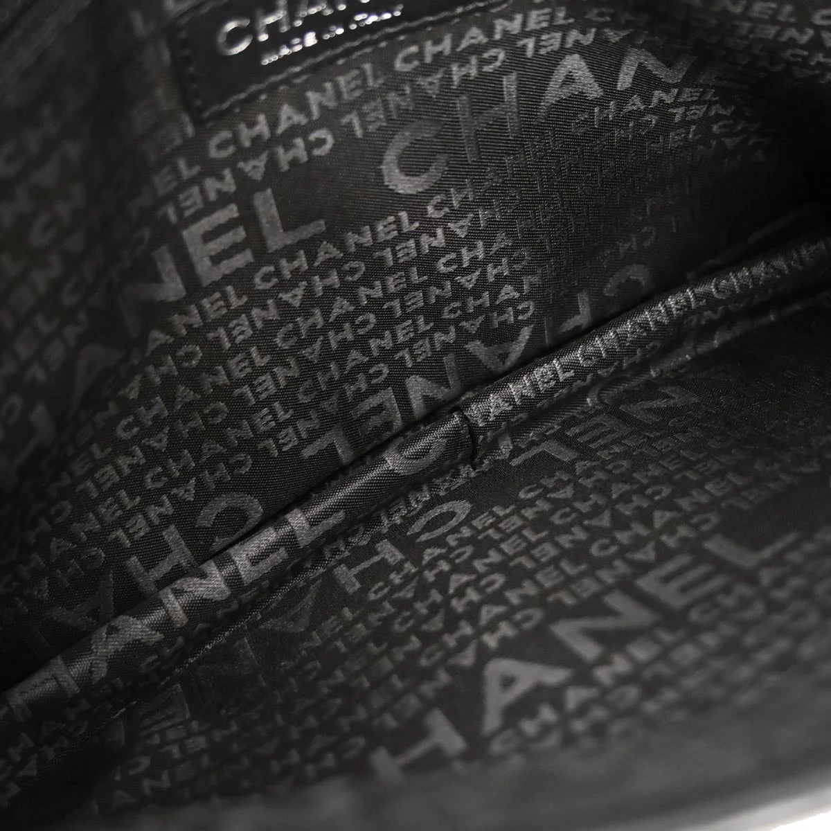 Chanel 2005-2006 Black Calfskin Shoulder Bag - Image 8