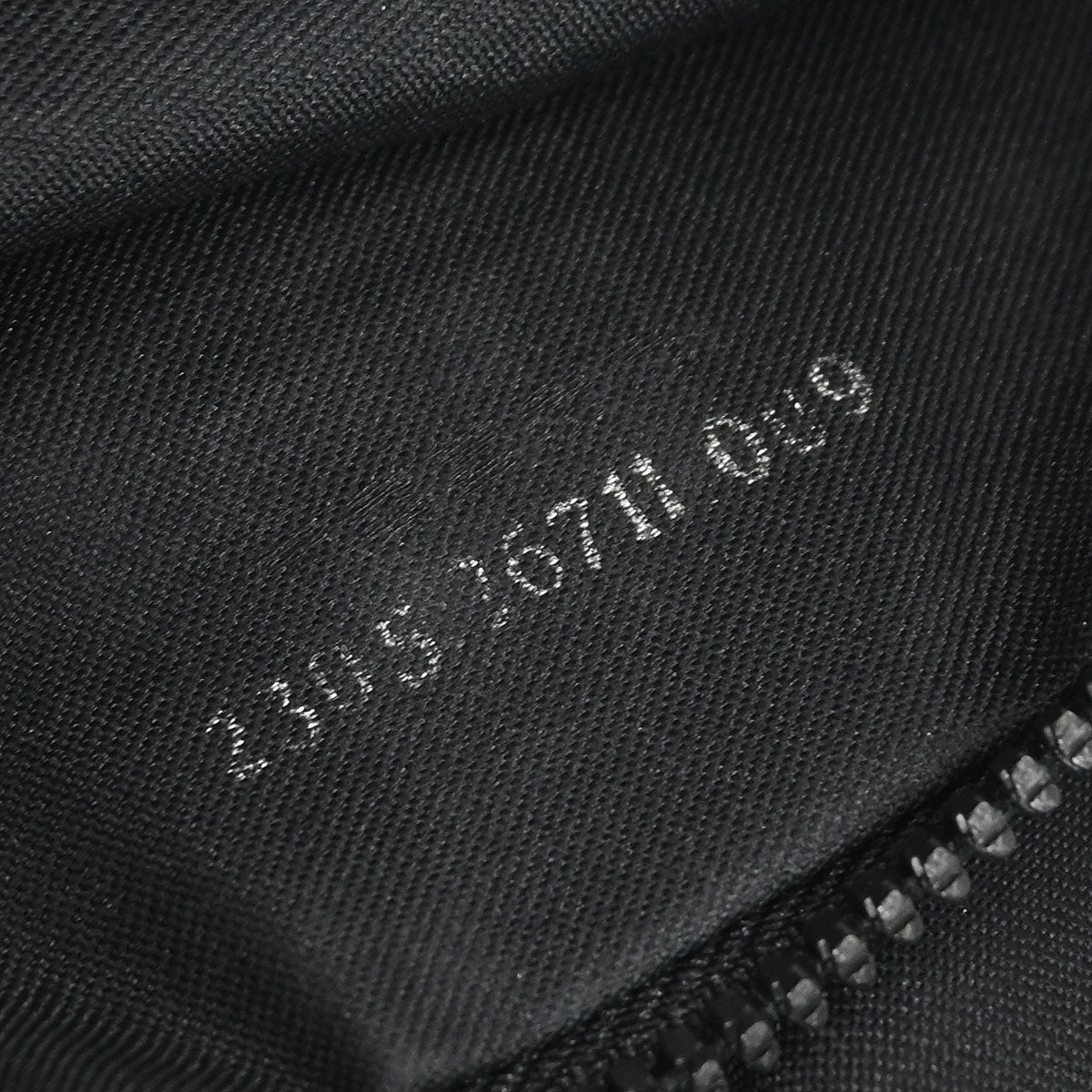 Fendi Black Nylon Shoulder Bag - Image 10