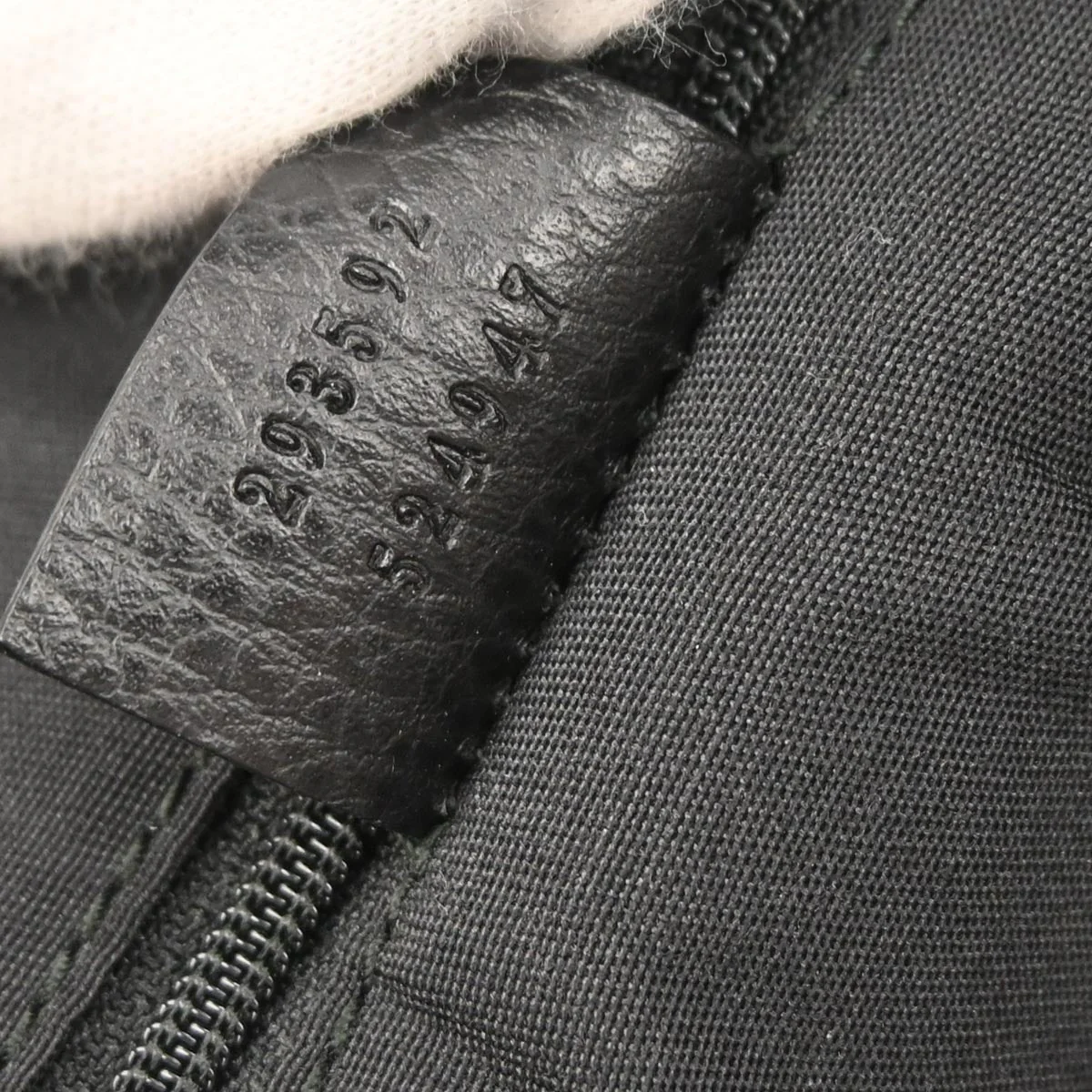 Gucci Black Canvas GG Tote Handbag - Image 10