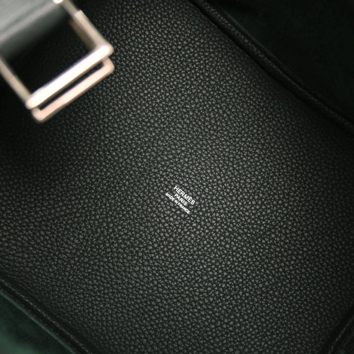 Hermes Vert Anglais Taurillon Clemence Picotin Lock 26 GM Handbag - Image 8