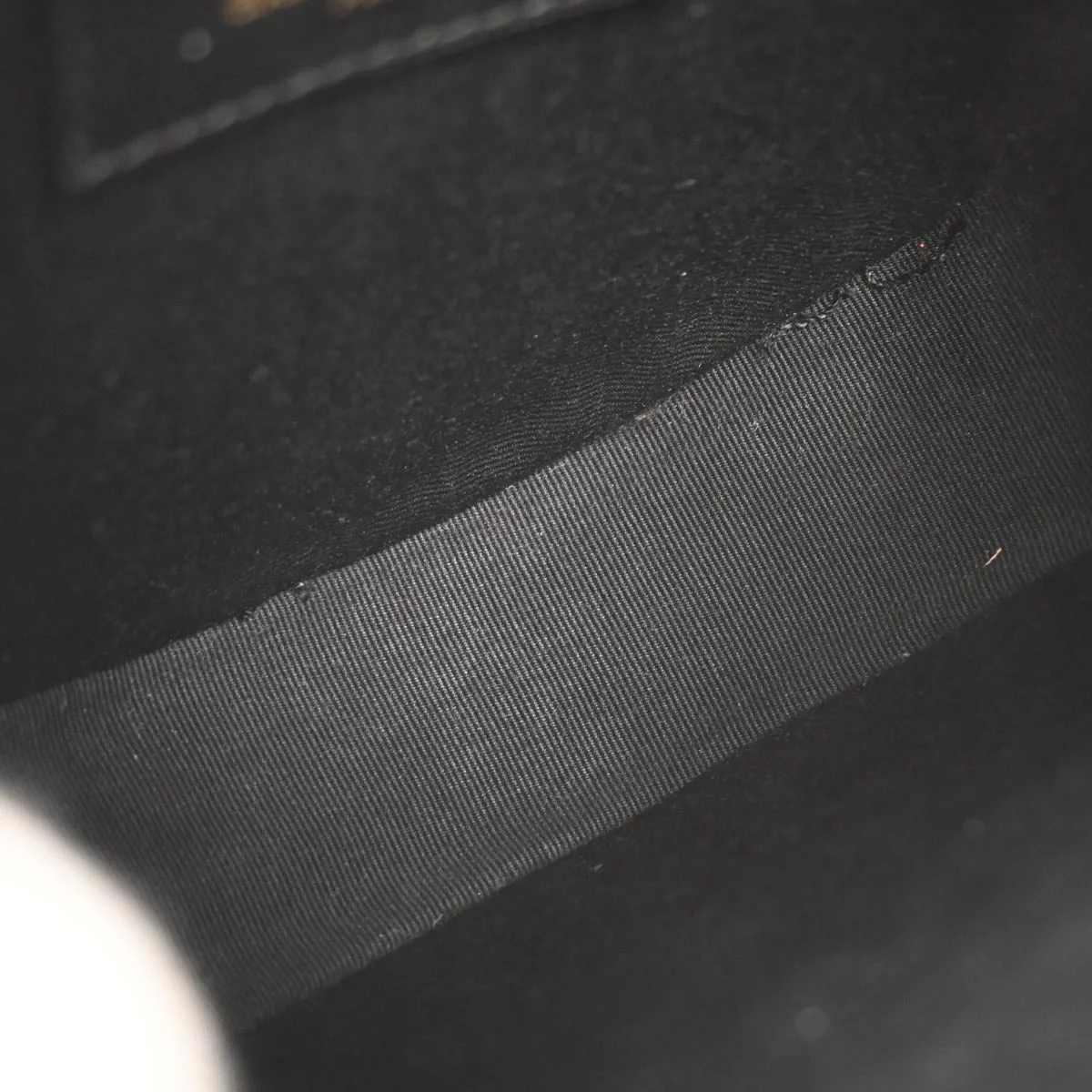 Saint Laurent Black Calfskin Vinyle Shoulder Bag - Image 8