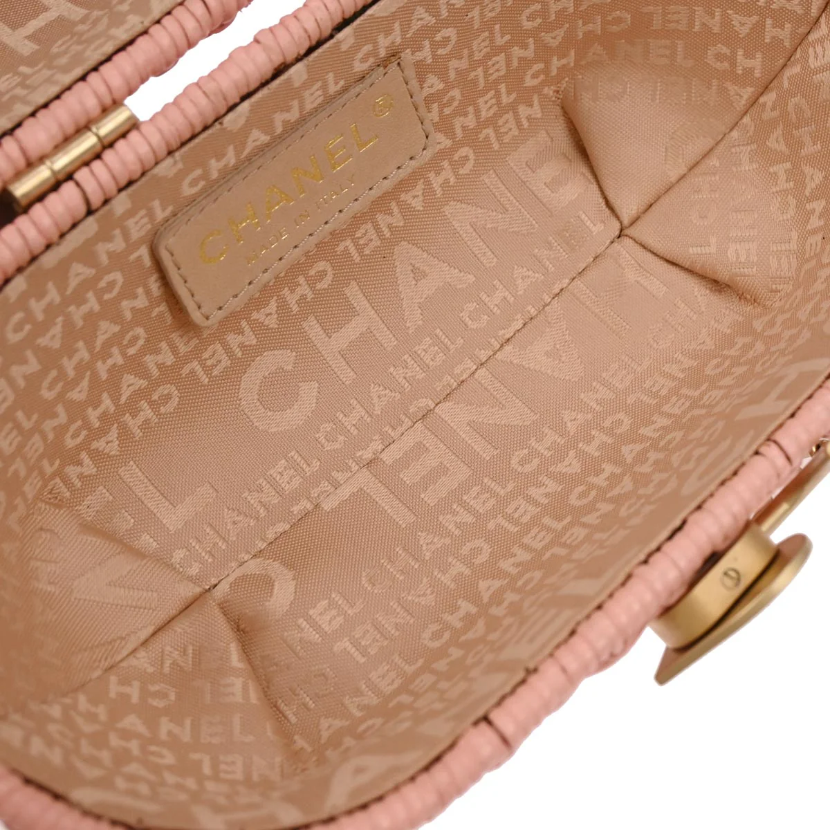 Chanel 2004-2005 Pink Rattan Heart Lock Basket Bag 2way Shoulder Handbag - Image 8