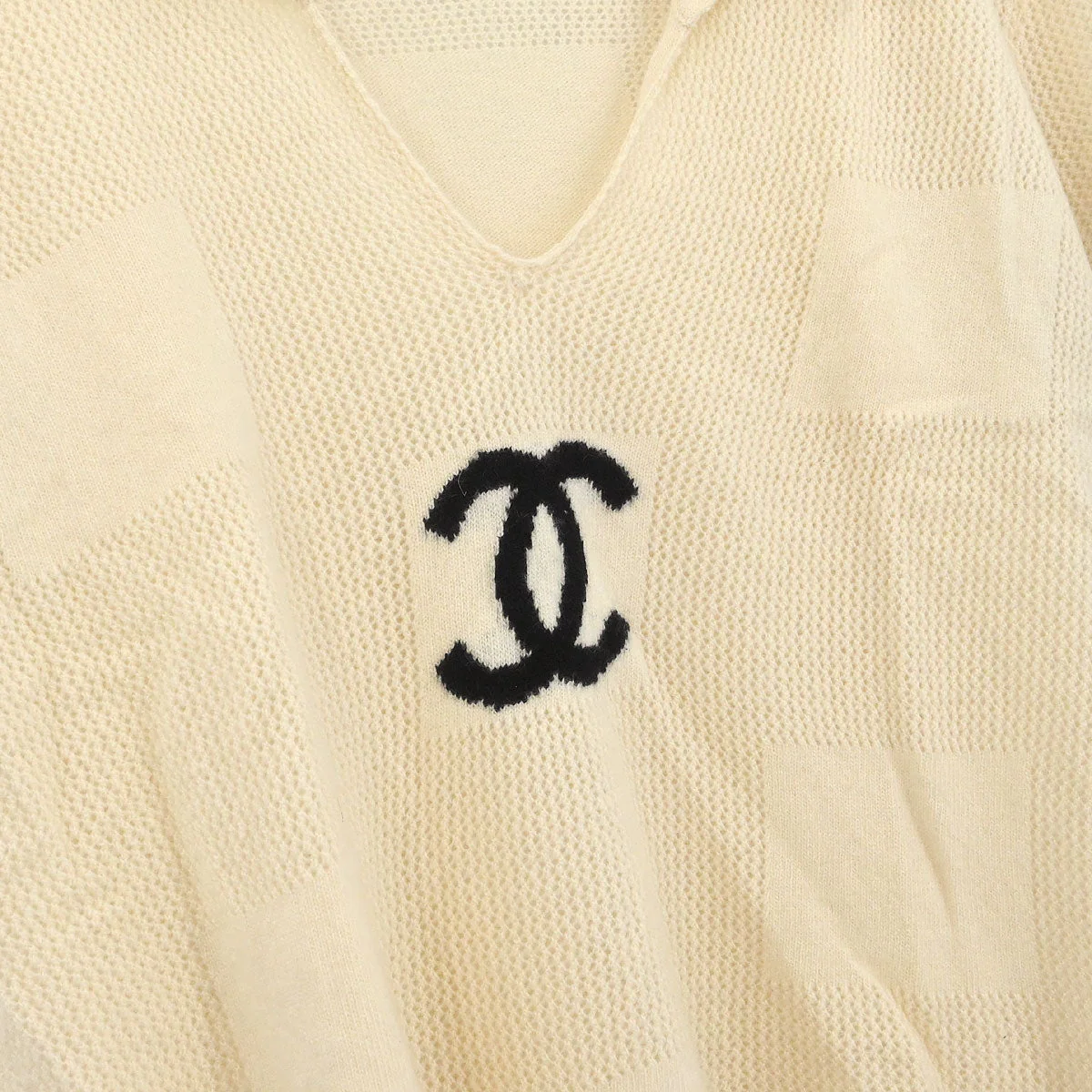 Chanel 2001 Top Ivory #44 - Image 4