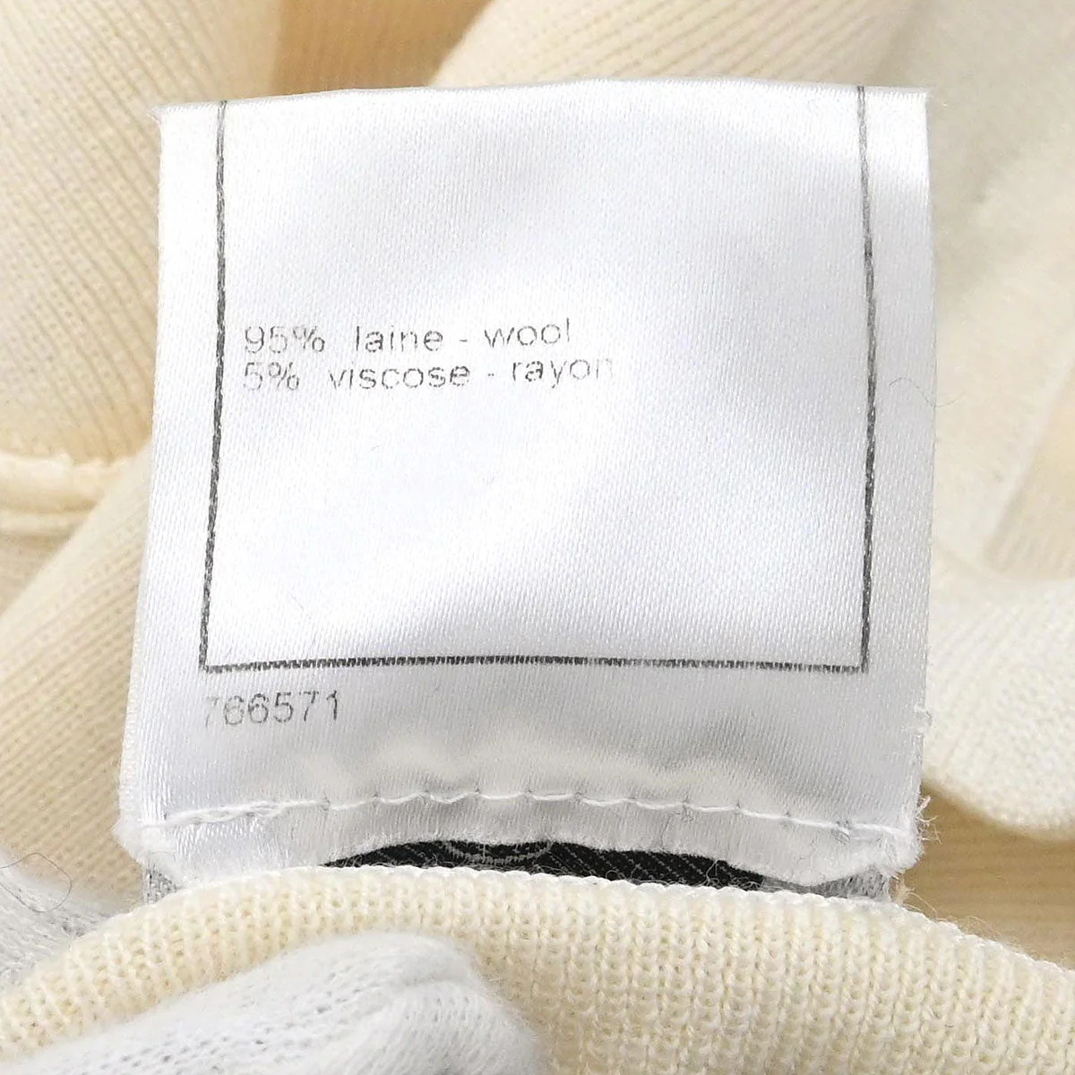 Chanel 2006 Top Ivory #36 - Image 10