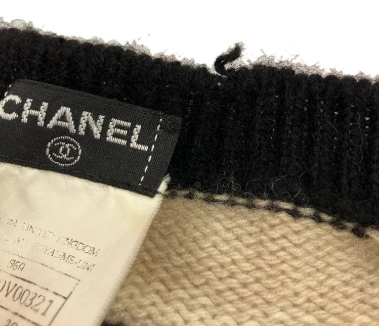 Chanel 1996 Set Cardigan Short Sleeve Top Beige #38 - Image 14