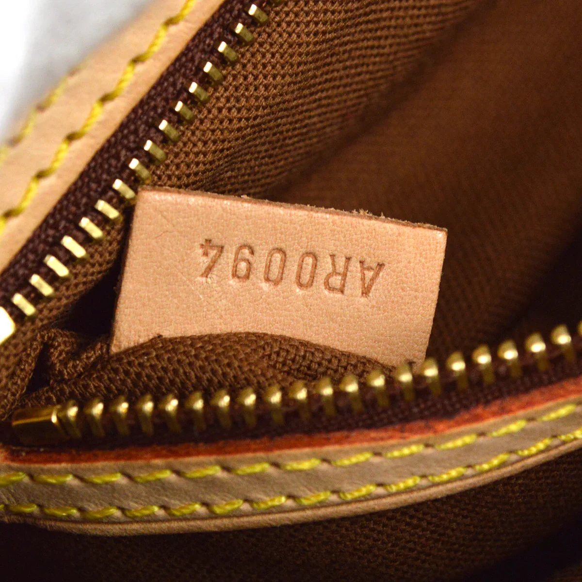 Louis Vuitton 2004 Monogram Panda Trotteur M51241 - Image 10