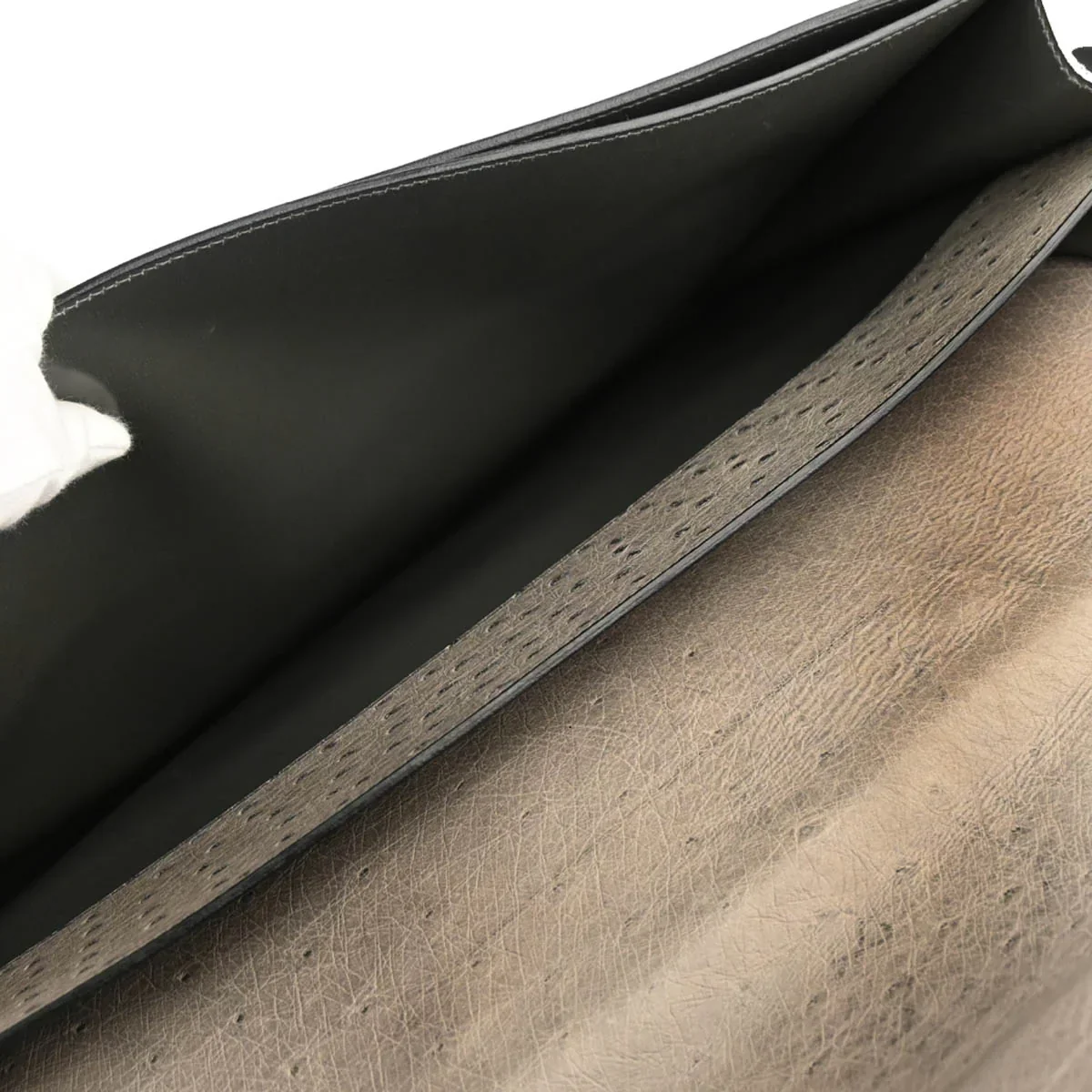 Hermes * 1998 Mousse Ostrich Sac a Depeches 41 Briefcase - Image 4