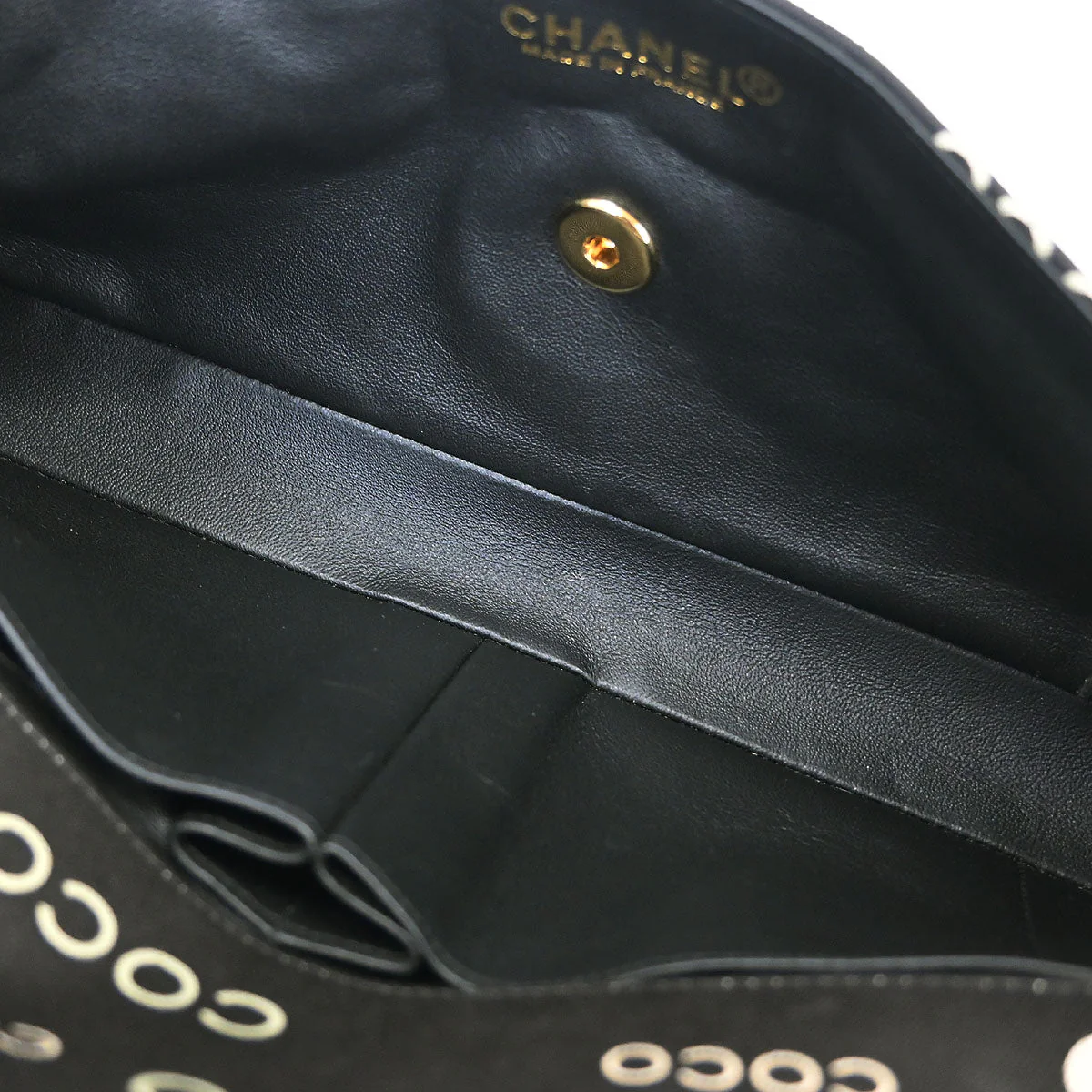 Chanel 2000-2002 Black Canvas COCO East West Choco Bar Shoulder Bag - Image 8