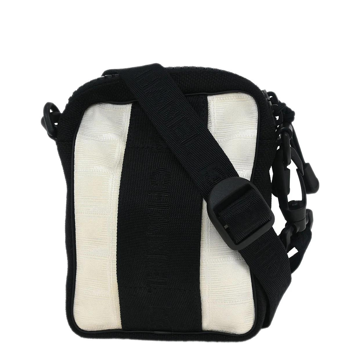 Chanel 2003-2004 White Nylon New Travel Line Shoulder Bag - Image 2