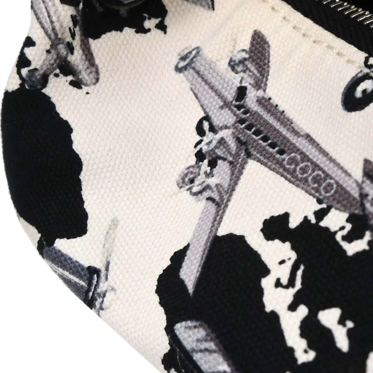 Chanel 2005-2006 White Canvas Handbag - Image 10