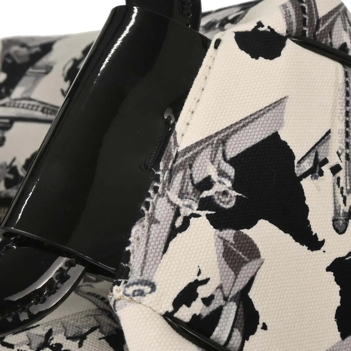 Chanel 2005-2006 White Canvas Handbag - Image 3