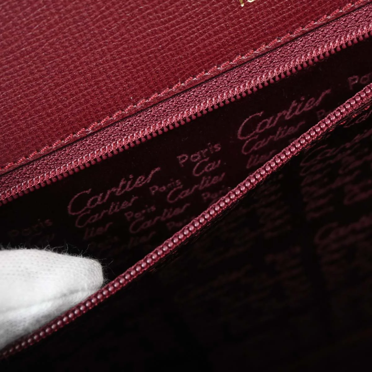 Cartier Bordeaux Handbag - Image 9