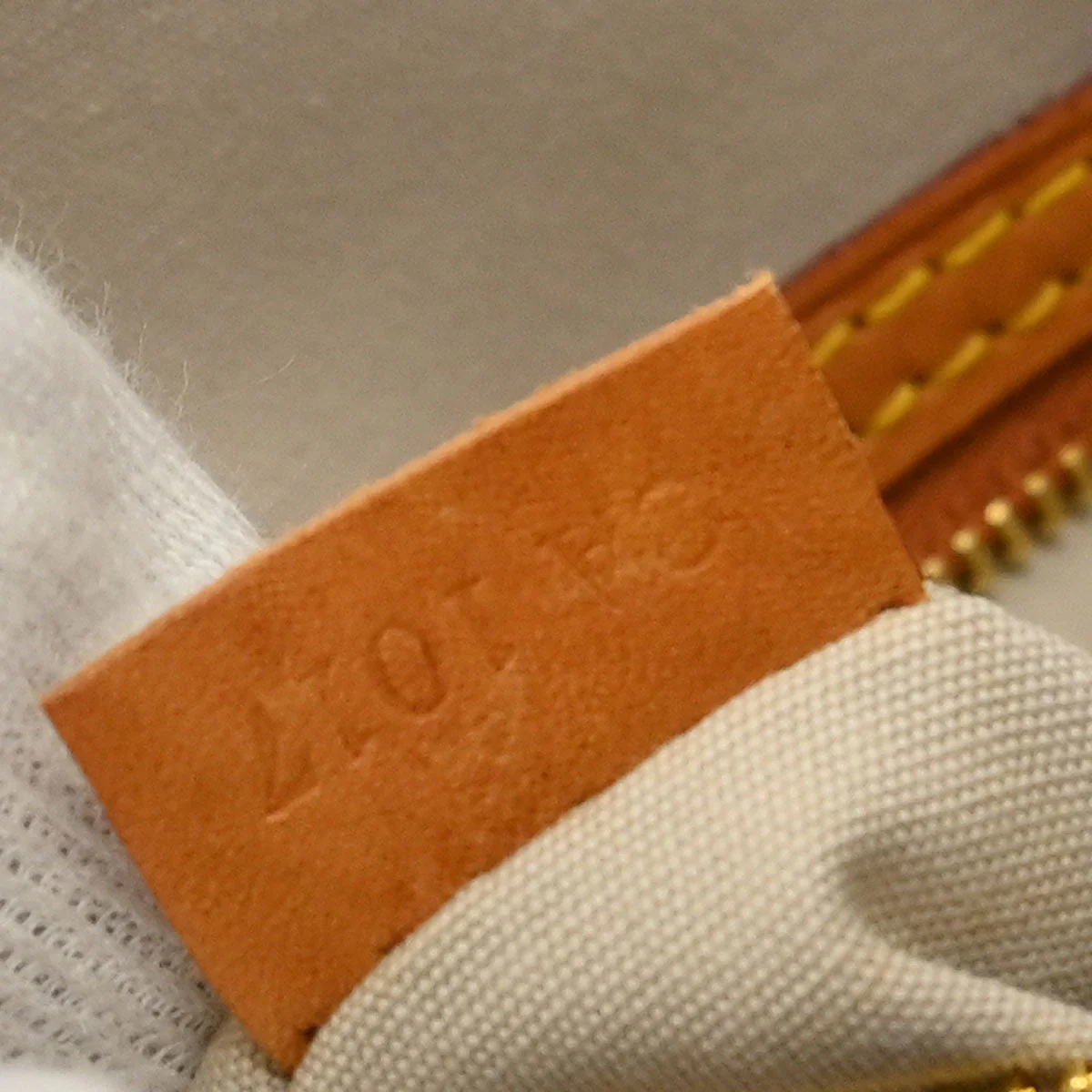 Louis Vuitton Monogram Dentelle Batignolles Horizontal M95400 - Image 10