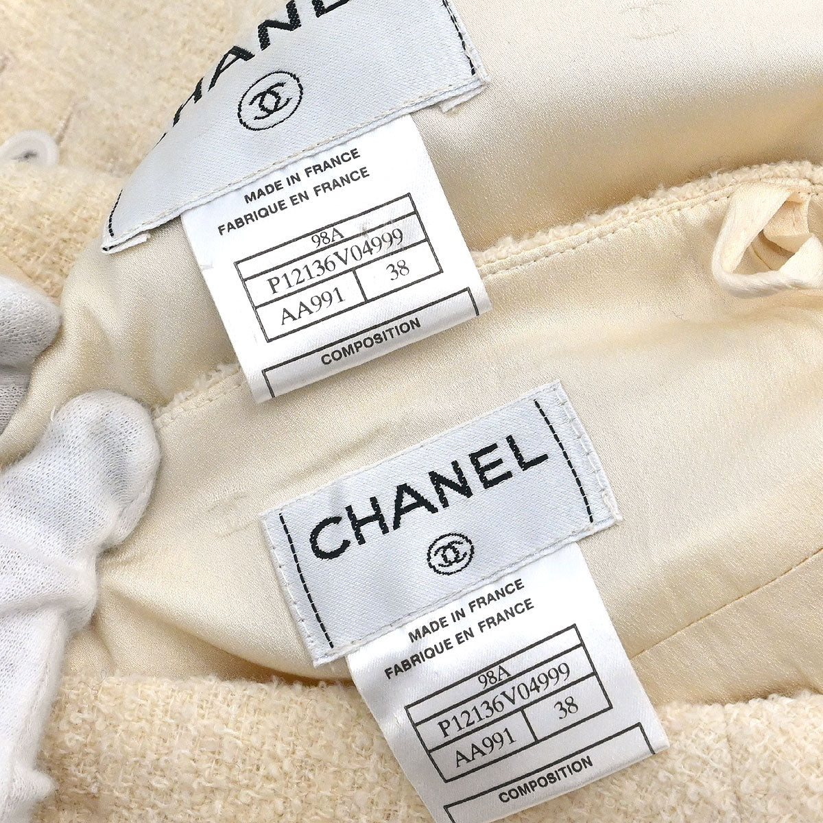 Chanel 1998 Setup Suit Jacket Skirt Tweed White #38 - Image 10