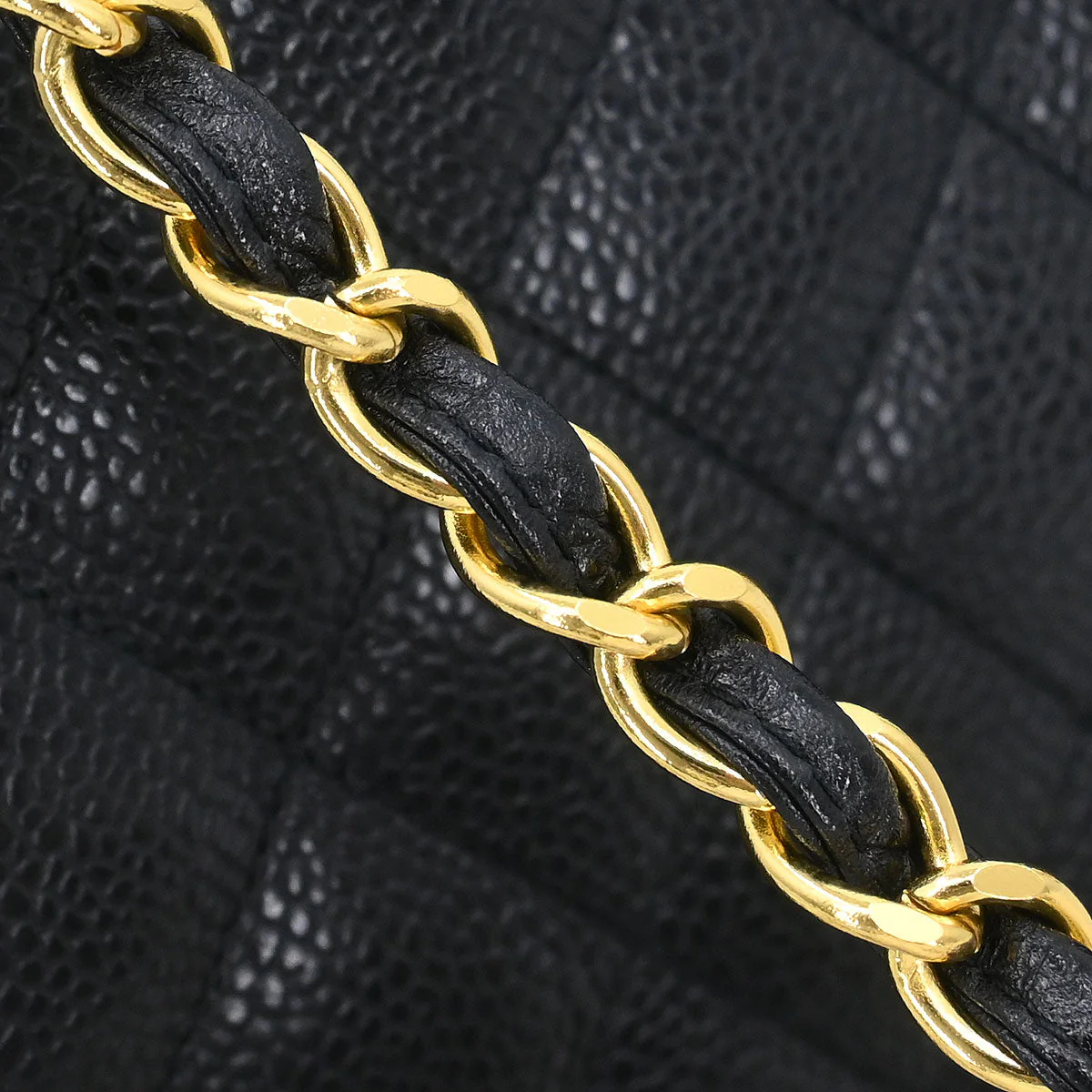 Chanel 1994-1996 Black Caviar Shoulder Bag - Image 5