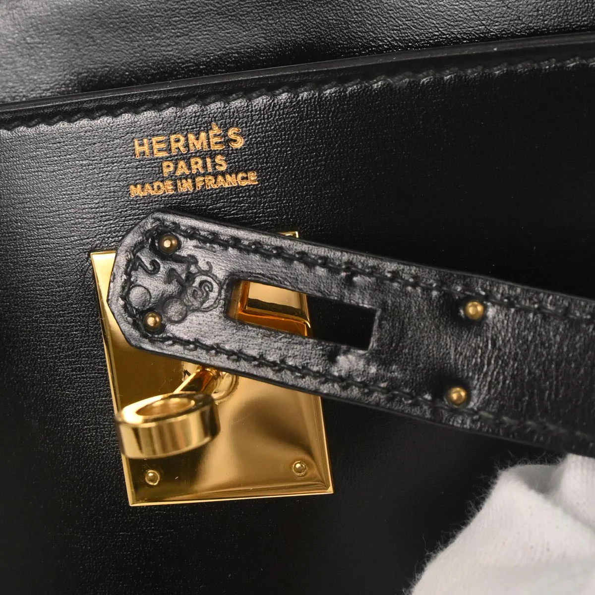 Hermes Black Box Calf Kelly 32 Retourne Handbag - Image 10