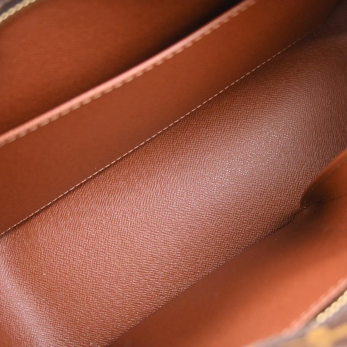 Louis Vuitton Monogram Cite MM Handbag M51182 - Image 8