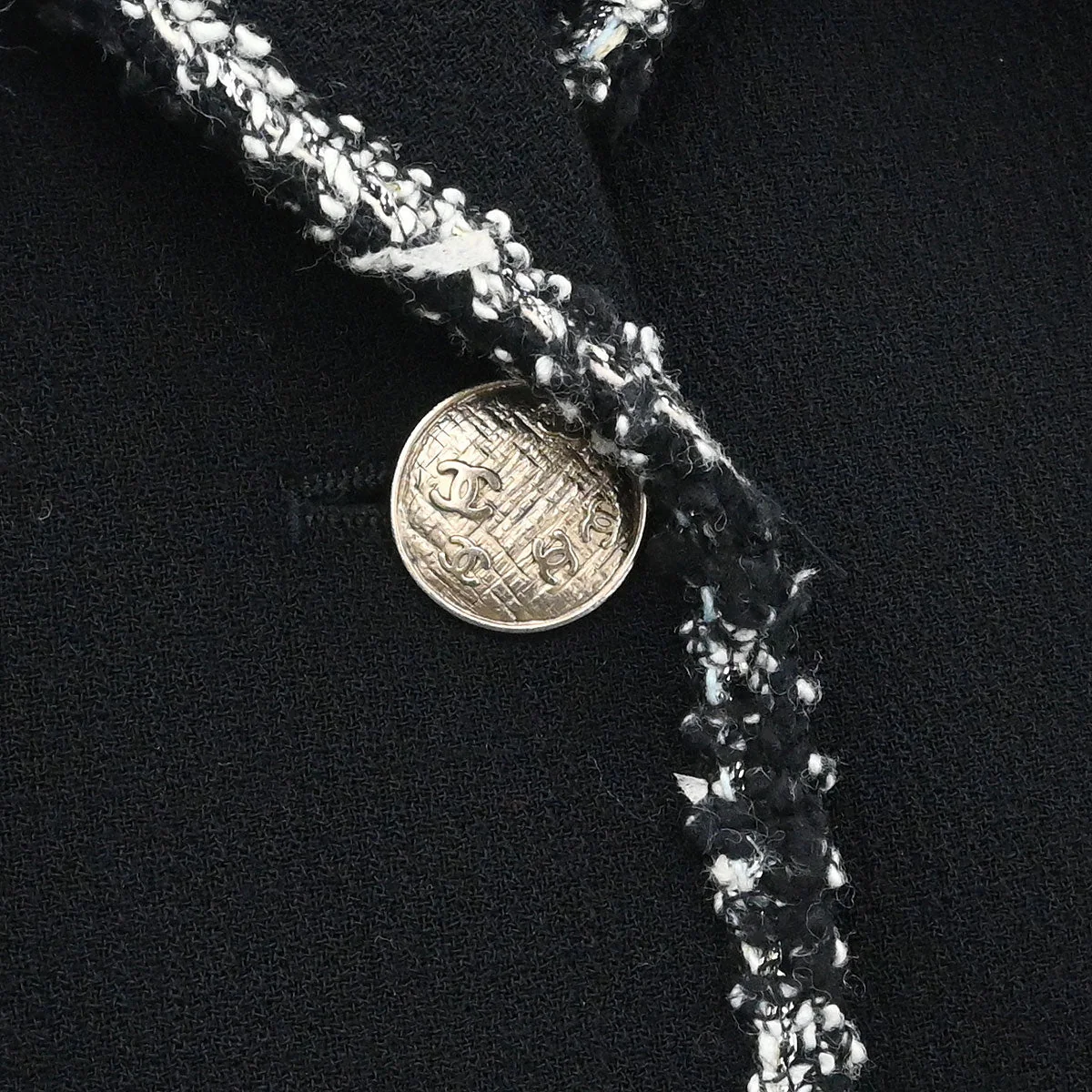 Chanel Emblem Single Breasted Jacket Black - Image 5